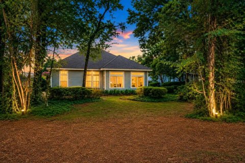 House in Gainesville, Florida 3 bedrooms, 207.45 sq.m. № 2196019 - photo 13