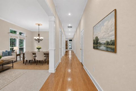 House in Gainesville, Florida 3 bedrooms, 207.45 sq.m. № 2196019 - photo 4