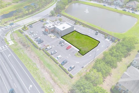 Commercial property in Kissimmee, Florida № 2134870