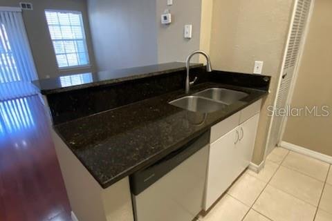 Copropriété à louer à Orlando, Floride: 3 chambres, 103.49 m2 № 2148870 - photo 3