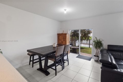 Touwnhouse à vendre à Lauderhill, Floride: 3 chambres, 151.99 m2 № 1953700 - photo 20