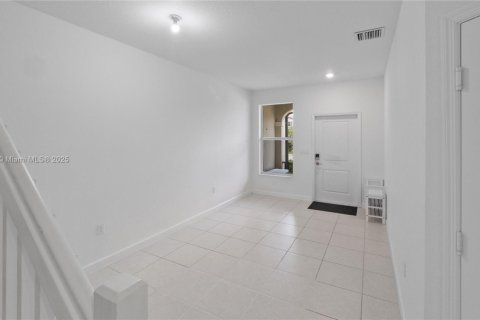 Touwnhouse à vendre à Lauderhill, Floride: 3 chambres, 151.99 m2 № 1953700 - photo 8