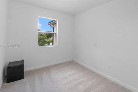 Touwnhouse à vendre à Lauderhill, Floride: 3 chambres, 151.99 m2 № 1953700 - photo 16