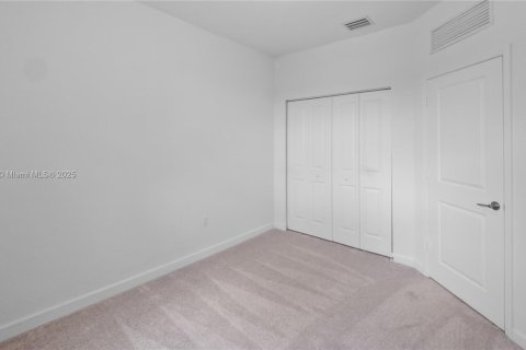 Touwnhouse à vendre à Lauderhill, Floride: 3 chambres, 151.99 m2 № 1953700 - photo 15