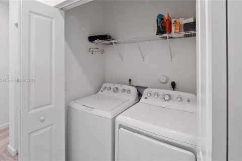 Touwnhouse à vendre à Lauderhill, Floride: 3 chambres, 151.99 m2 № 1953700 - photo 27