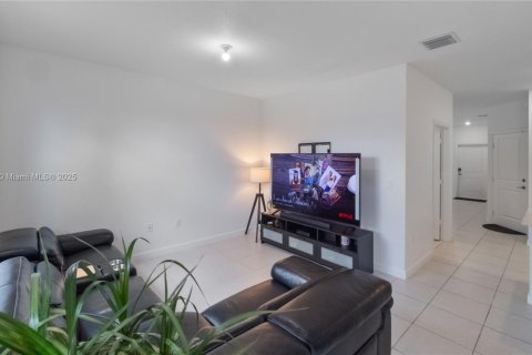 Touwnhouse à vendre à Lauderhill, Floride: 3 chambres, 151.99 m2 № 1953700 - photo 22