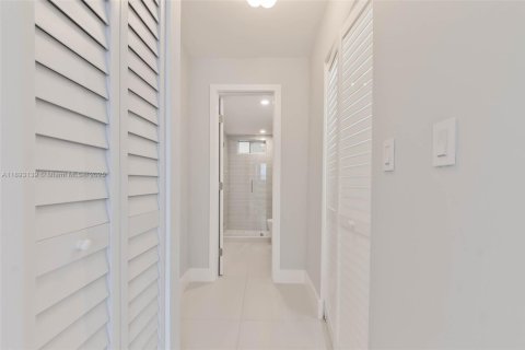 Copropriété à louer à Miami Beach, Floride: 1 chambre, 69.86 m2 № 1947253 - photo 8