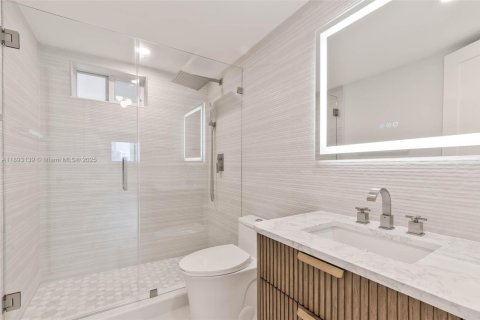 Copropriété à louer à Miami Beach, Floride: 1 chambre, 69.86 m2 № 1947253 - photo 9