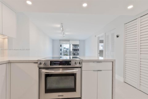 Copropriété à louer à Miami Beach, Floride: 1 chambre, 69.86 m2 № 1947253 - photo 15