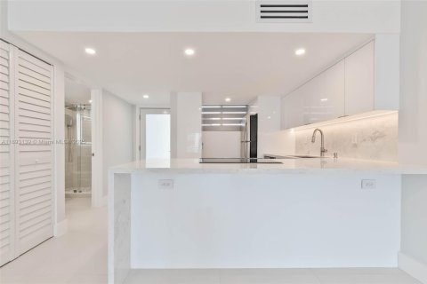 Copropriété à louer à Miami Beach, Floride: 1 chambre, 69.86 m2 № 1947253 - photo 11