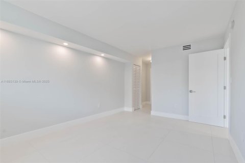 Copropriété à louer à Miami Beach, Floride: 1 chambre, 69.86 m2 № 1947253 - photo 21