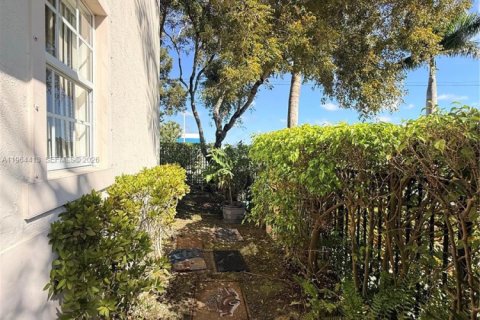 Adosado en alquiler en Homestead, Florida, 4 dormitorios, 146.79 m2 № 2026781 - foto 3