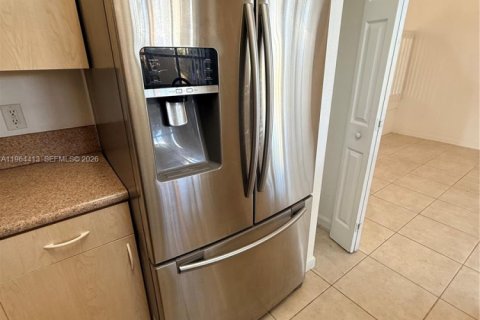 Adosado en alquiler en Homestead, Florida, 4 dormitorios, 146.79 m2 № 2026781 - foto 6