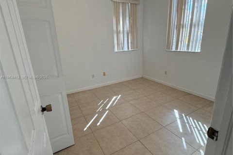 Adosado en alquiler en Homestead, Florida, 4 dormitorios, 146.79 m2 № 2026781 - foto 19