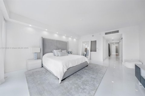 Condo in Aventura, Florida, 5 bedrooms № 2088572 - photo 30