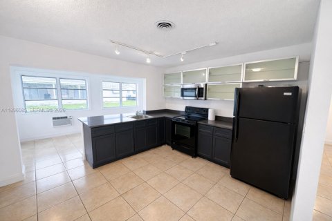 Casa en venta en Tamarac, Florida, 2 dormitorios, 93.65 m2 № 1955052 - foto 13