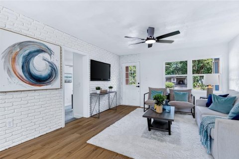 Villa ou maison à vendre à Sanford, Floride: 4 chambres, 123.1 m2 № 2397070 - photo 4