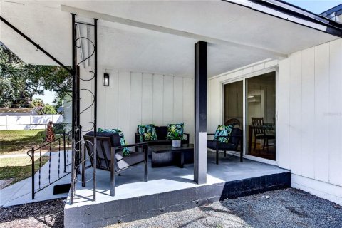 Villa ou maison à vendre à Sanford, Floride: 4 chambres, 123.1 m2 № 2397070 - photo 29