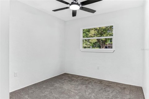 Villa ou maison à vendre à Sanford, Floride: 4 chambres, 123.1 m2 № 2397070 - photo 13
