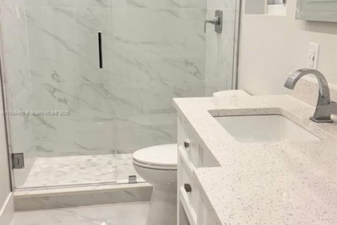 Снять в аренду виллу или дом в Майами, Флорида 3 спальни, 147.71м2, № 1954178 - фото 14