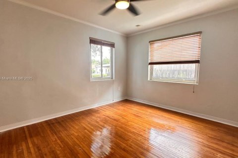 Снять в аренду виллу или дом в Майами, Флорида 3 спальни, 147.71м2, № 1954178 - фото 16