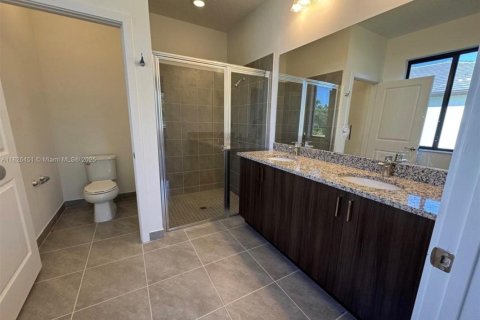 House in Ave Maria, Florida 3 bedrooms, 160.35 sq.m. № 1794564 - photo 9