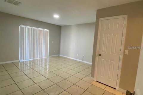 Apartment in Poinciana, Florida 3 bedrooms, 119.19 sq.m. № 2231838 - photo 12