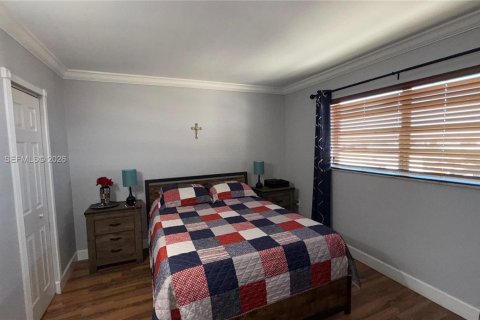 Condominio en venta en Hialeah, Florida, 2 dormitorios, 74.51 m2 № 2020655 - foto 17