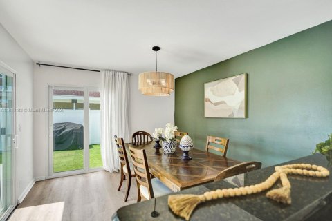 House in Boca Raton, Florida 3 bedrooms, 126.72 sq.m. № 1776328 - photo 19