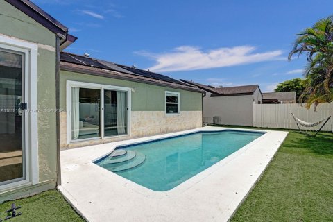 House in Boca Raton, Florida 3 bedrooms, 126.72 sq.m. № 1776328 - photo 6