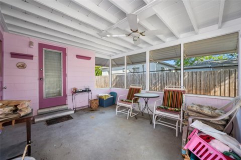 House in Saint Petersburg, Florida 2 bedrooms, 75.25 sq.m. № 1609475 - photo 9
