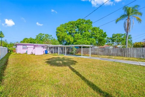House in Saint Petersburg, Florida 2 bedrooms, 75.25 sq.m. № 1609475 - photo 20