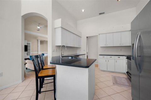 Villa ou maison à vendre à Sarasota, Floride: 3 chambres, 187.66 m2 № 2400997 - photo 20