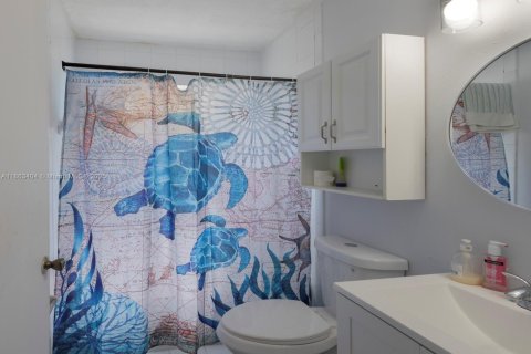 Купить виллу или дом в Майами, Флорида 5 спален, 169.92м2, № 1898179 - фото 13