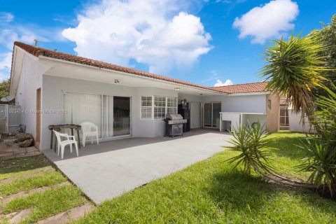 Купить виллу или дом в Майами, Флорида 5 спален, 169.92м2, № 1898179 - фото 5