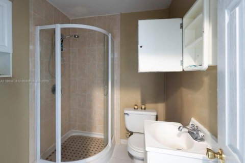 Купить виллу или дом в Майами, Флорида 5 спален, 169.92м2, № 1898179 - фото 16