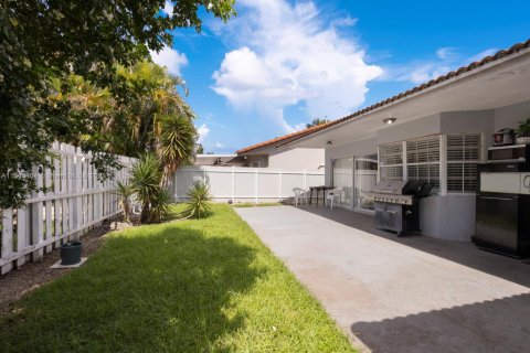 Купить виллу или дом в Майами, Флорида 5 спален, 169.92м2, № 1898179 - фото 11