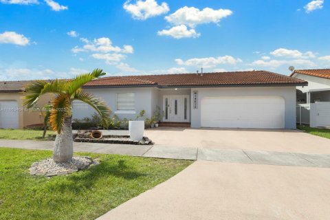 Купить виллу или дом в Майами, Флорида 5 спален, 169.92м2, № 1898179 - фото 18