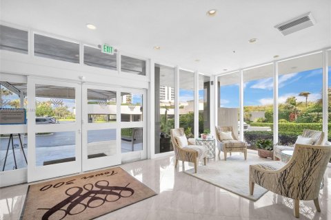 Condo in Riviera Beach, Florida, 2 bedrooms  № 1868390 - photo 6