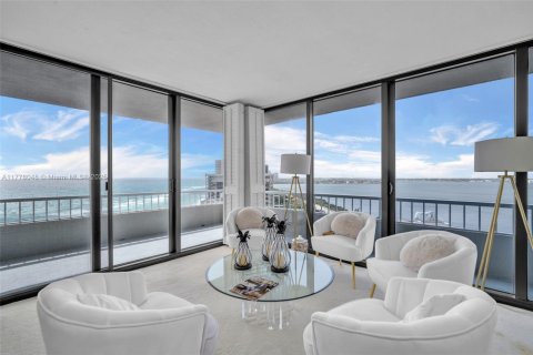 Condo in Riviera Beach, Florida, 2 bedrooms  № 1868390 - photo 11