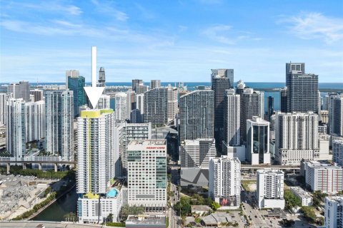 Condo in Miami, Florida, 3 bedrooms  № 2020943 - photo 3