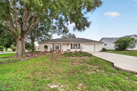 House in Ocala, Florida 2 bedrooms, 135.17 sq.m. № 2342200