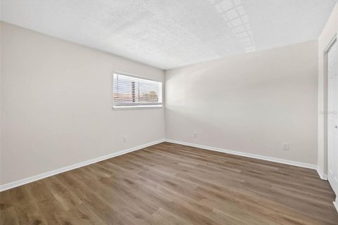 Снять в аренду кондоминиум в Тампа, Флорида 2 спальни, 99.22м2, № 1798152 - фото 12