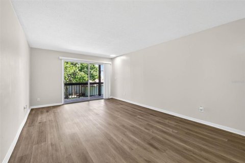 Снять в аренду кондоминиум в Тампа, Флорида 2 спальни, 99.22м2, № 1798152 - фото 8