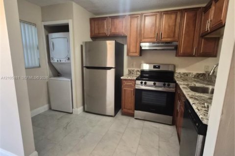 Appartement à louer à Coral Springs, Floride: 2 chambres № 2416057 - photo 3