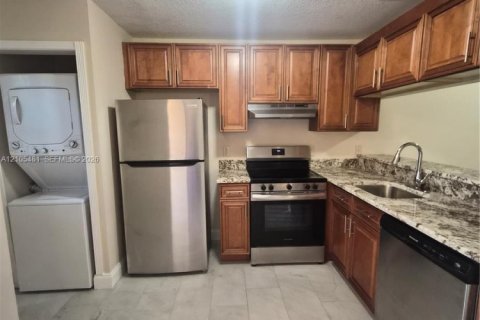 Appartement à louer à Coral Springs, Floride: 2 chambres № 2416057 - photo 4