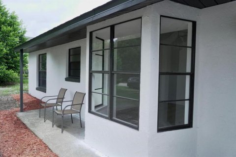 Casa en alquiler en Deltona, Florida, 3 dormitorios, 112.5 m2 № 1895075 - foto 25