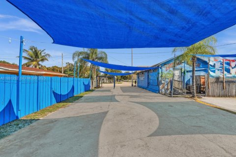 Купить виллу или дом в Майами, Флорида № 2034430 - фото 4