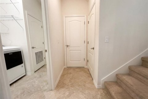 House in Venice, Florida 5 bedrooms, 305.18 sq.m. № 2142522 - photo 19