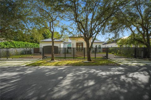 Casa en alquiler en Pinecrest, Florida, 5 dormitorios, 318.65 m2 № 1991416 - foto 7